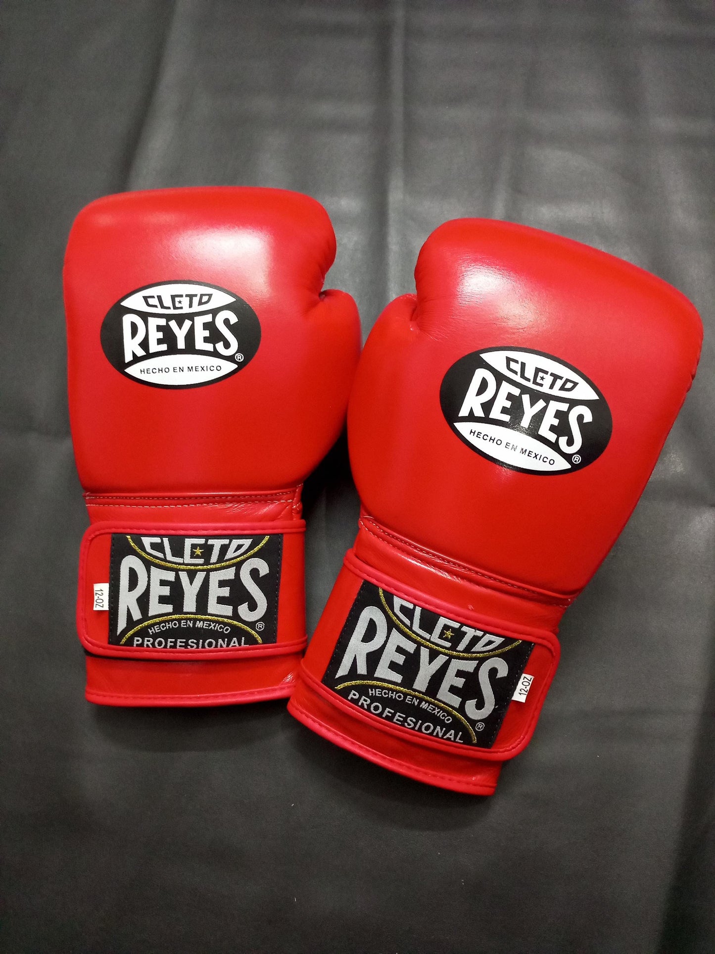 Cleto Reyes Boxing Gloves, Authentic Black Cowhide Leather Sparring and Training Gloves