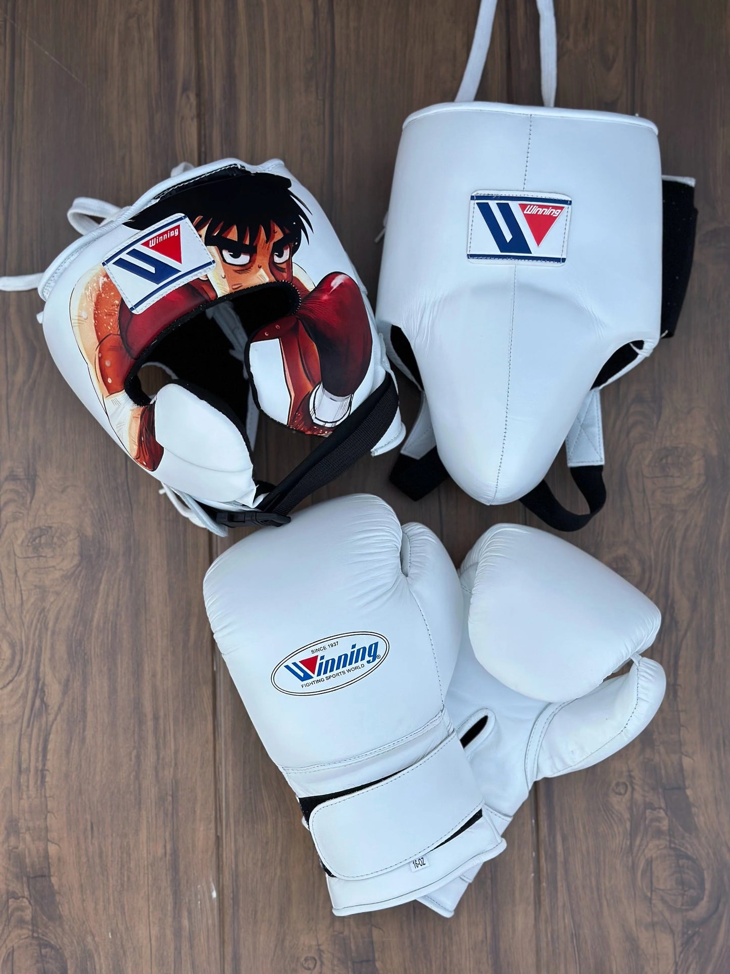 Winning Style Chrome heart Boxing Set | Lace-Up Gloves, Headgear & Groin Guard